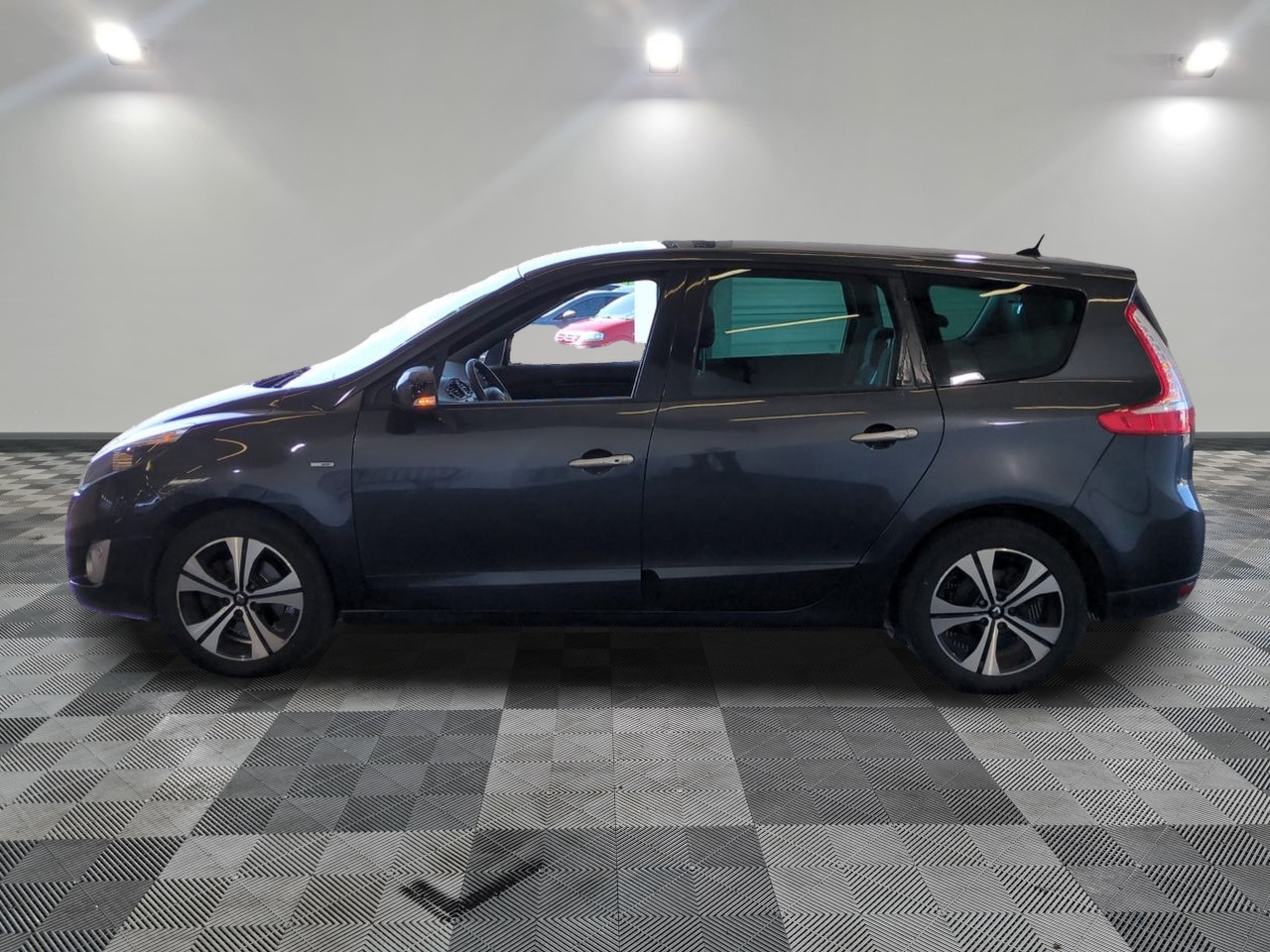 Renault GRAND Scenic BOSE