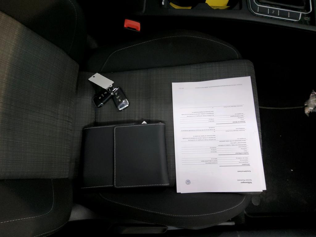 Volkswagen Passat Business+