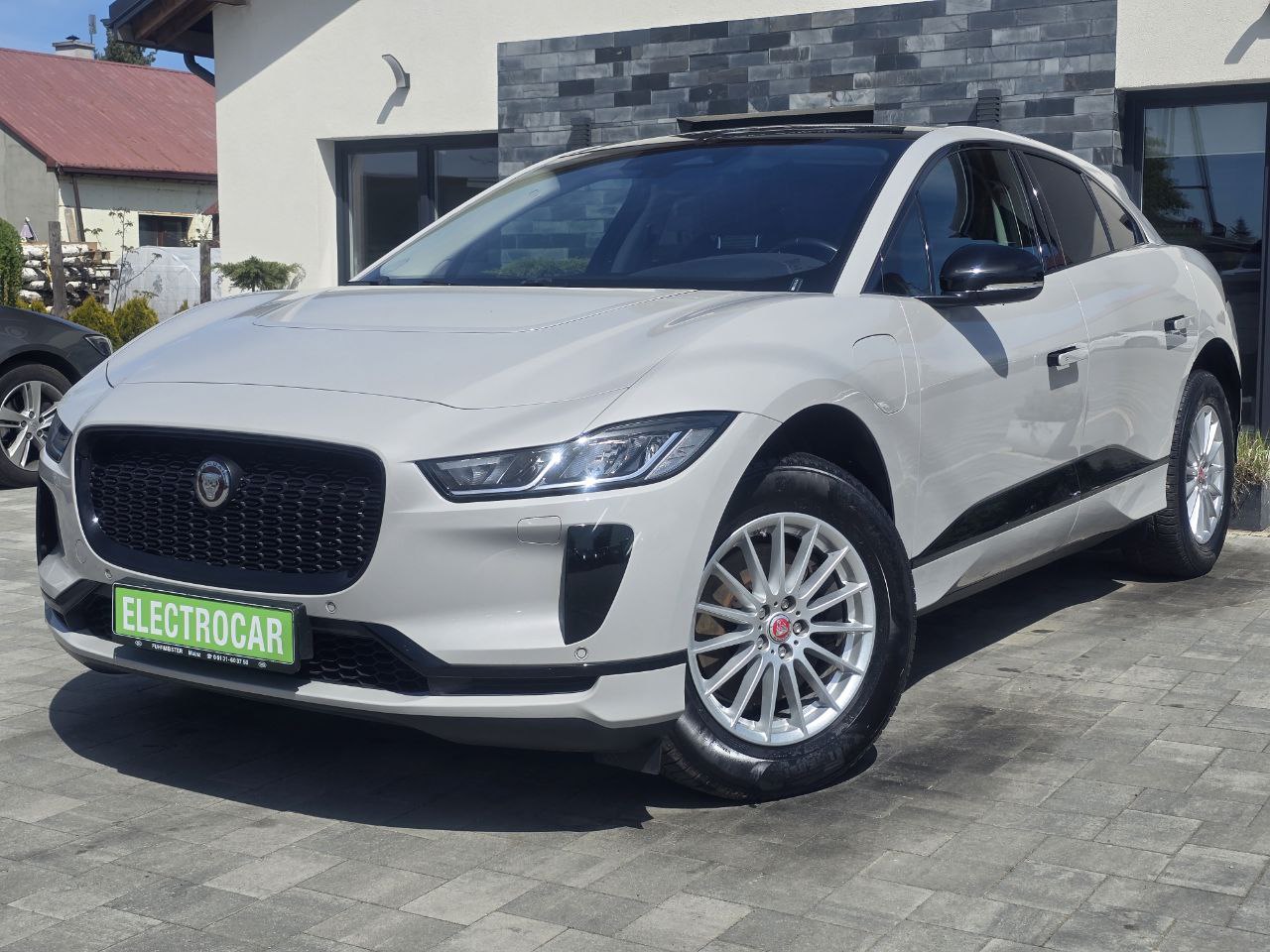 JAGUAR I-PACE