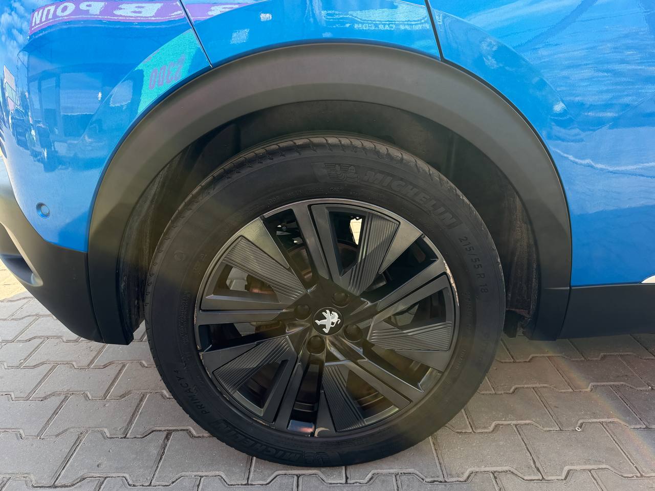 Peugeot E-2008 GT