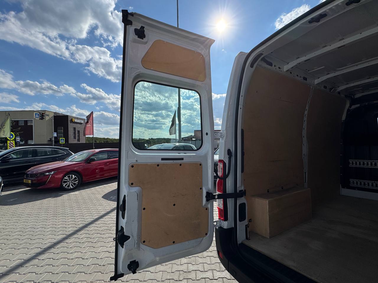 Renault Master FGN TRAC L2H2