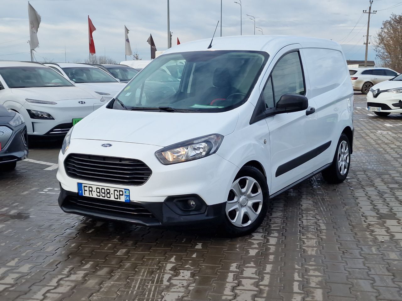 Ford TRANSIT COURIER