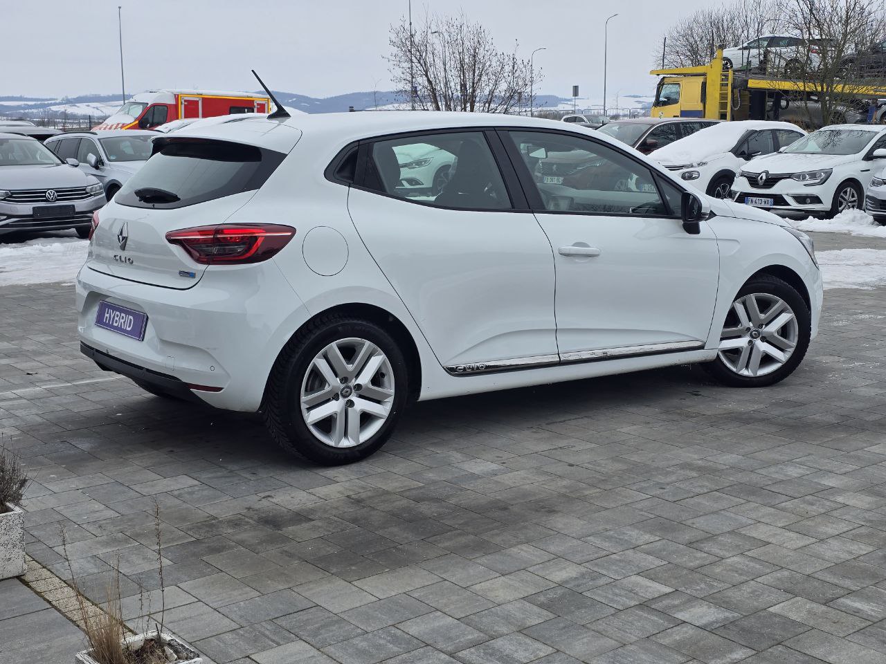Renault Clio HYBRID Business