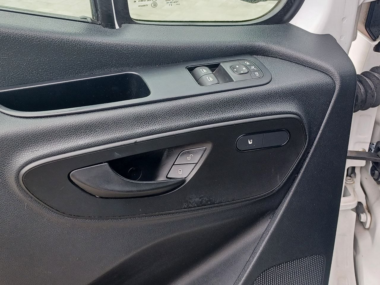 Mercedes-Benz E-Sprinter FWD