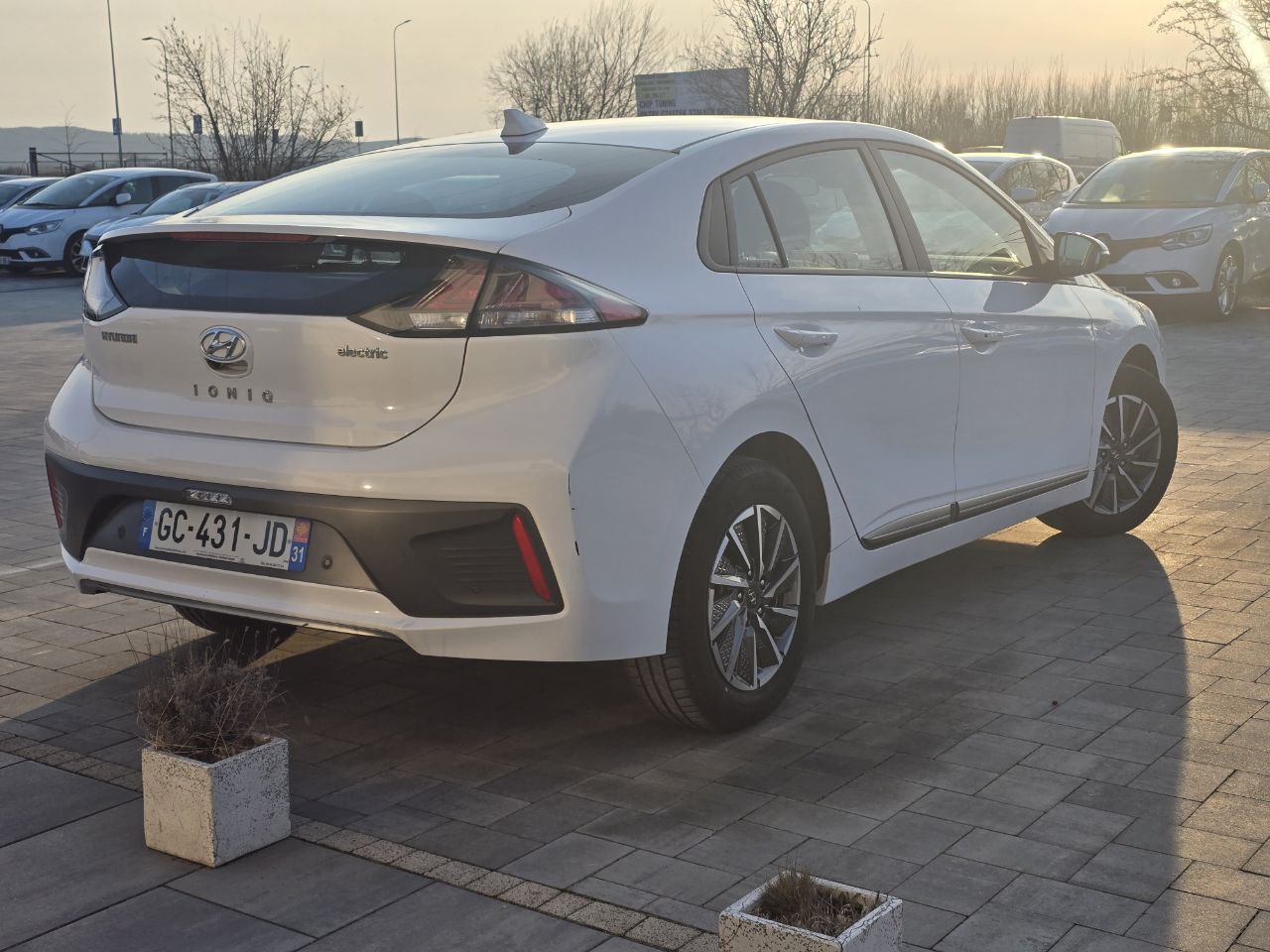 Hyundai Ioniq