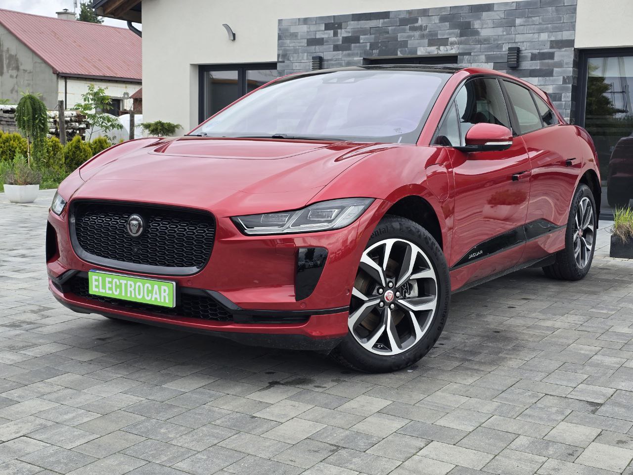 JAGUAR I-PACE