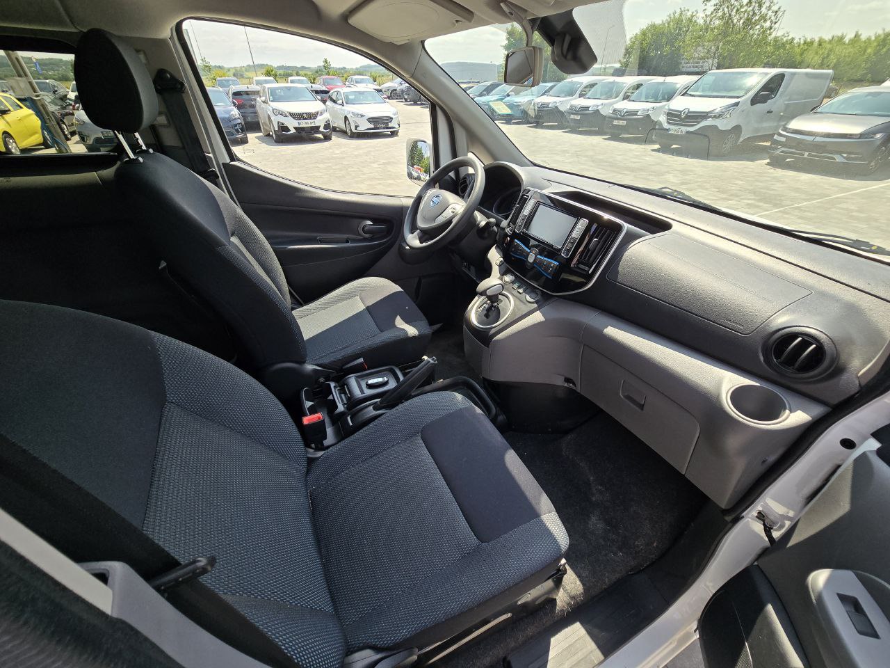 Nissan E-NV200