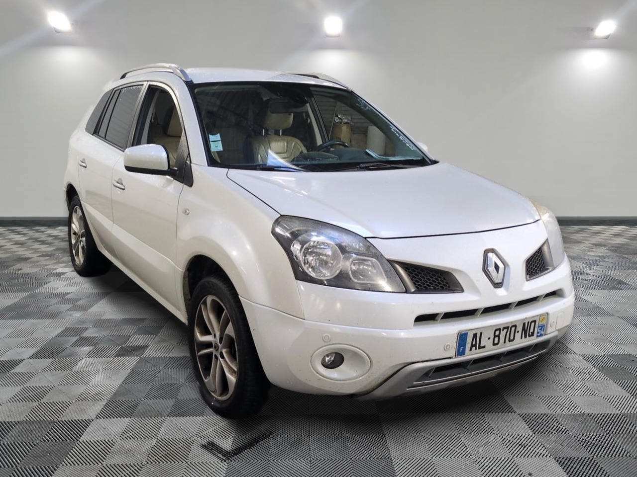 Renault Koleos White Edition