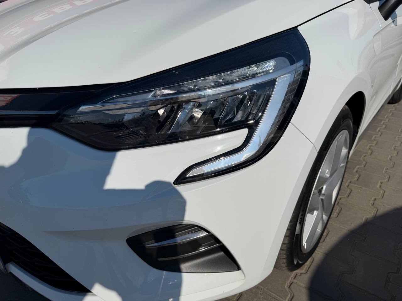 Renault Clio Business Hybrid