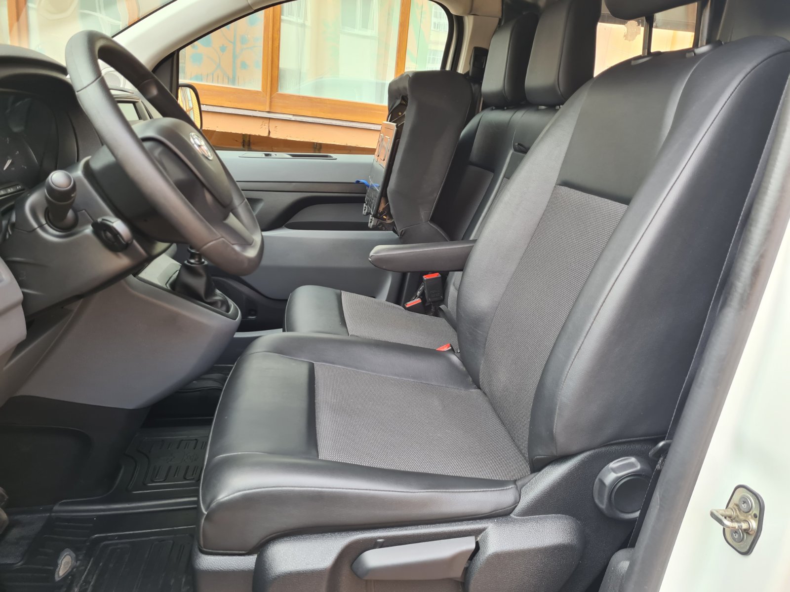 TOYOTA PROACE LONG