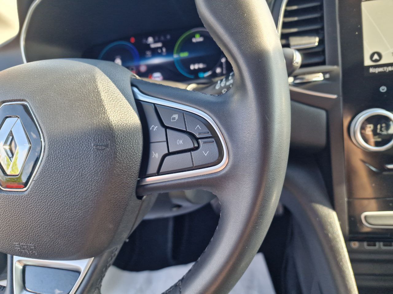 Renault Megane PLUG-IN HYBRIDE