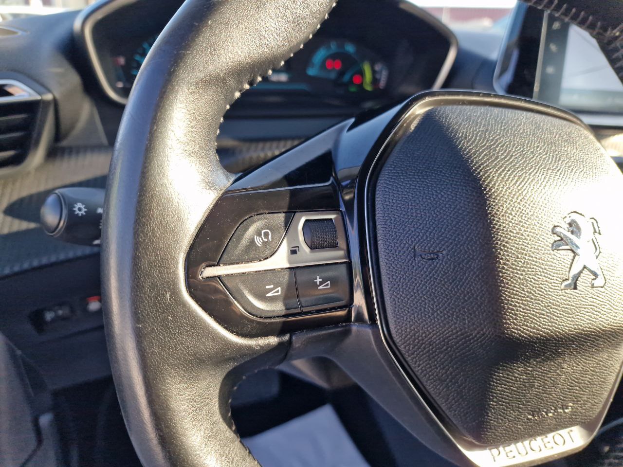 Peugeot 208 ELECTRIQUE